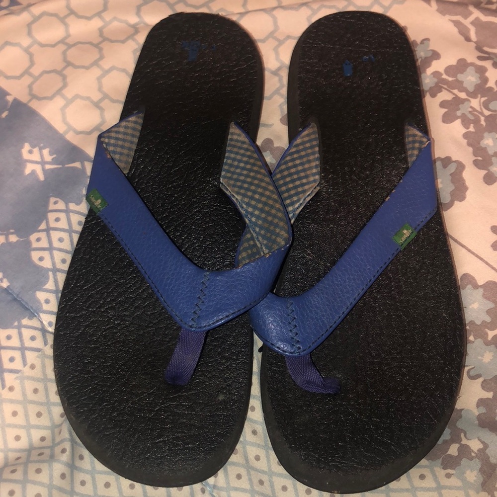 COPY - Sanuk blue flip flops size 9 yoga mat text…